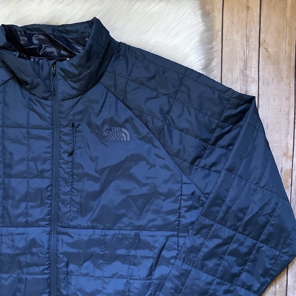 The North Face Men’s Circaloft Shady Blue Jacket - Picture 3 of 12